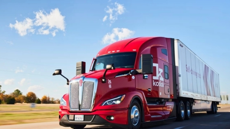 Autonomous Trucks Hit the Fast Lane